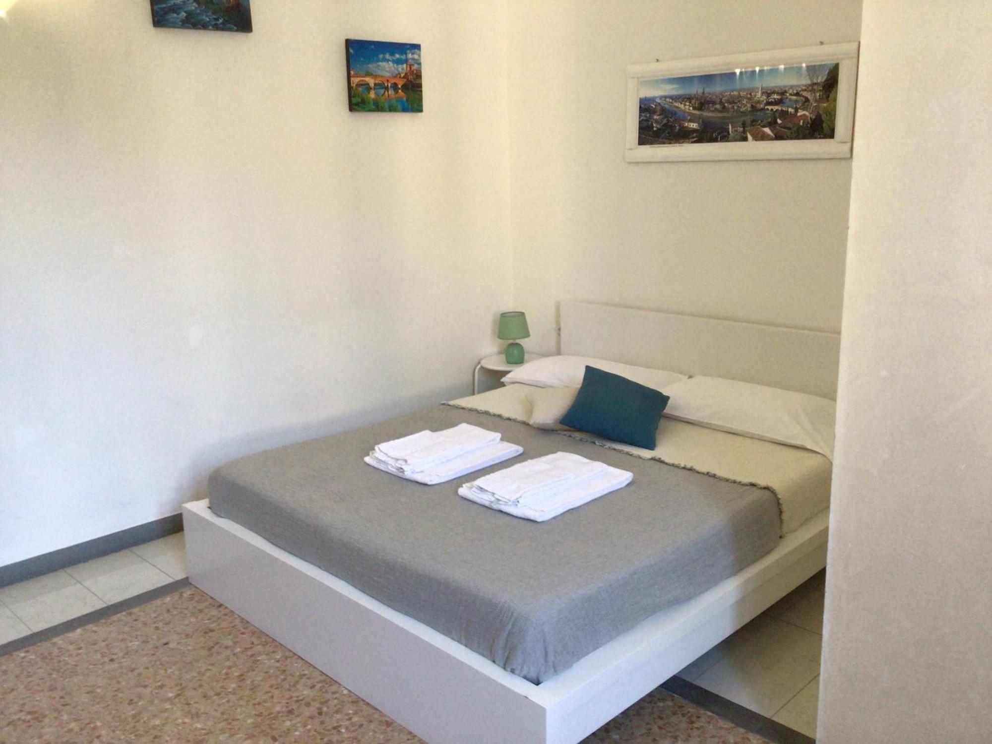 A Due Passi Da Giulietta-Casa Montecchi Vérone Extérieur photo